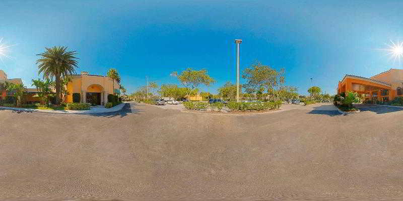Courtyard By Marriott Boynton Beach Exterior photo