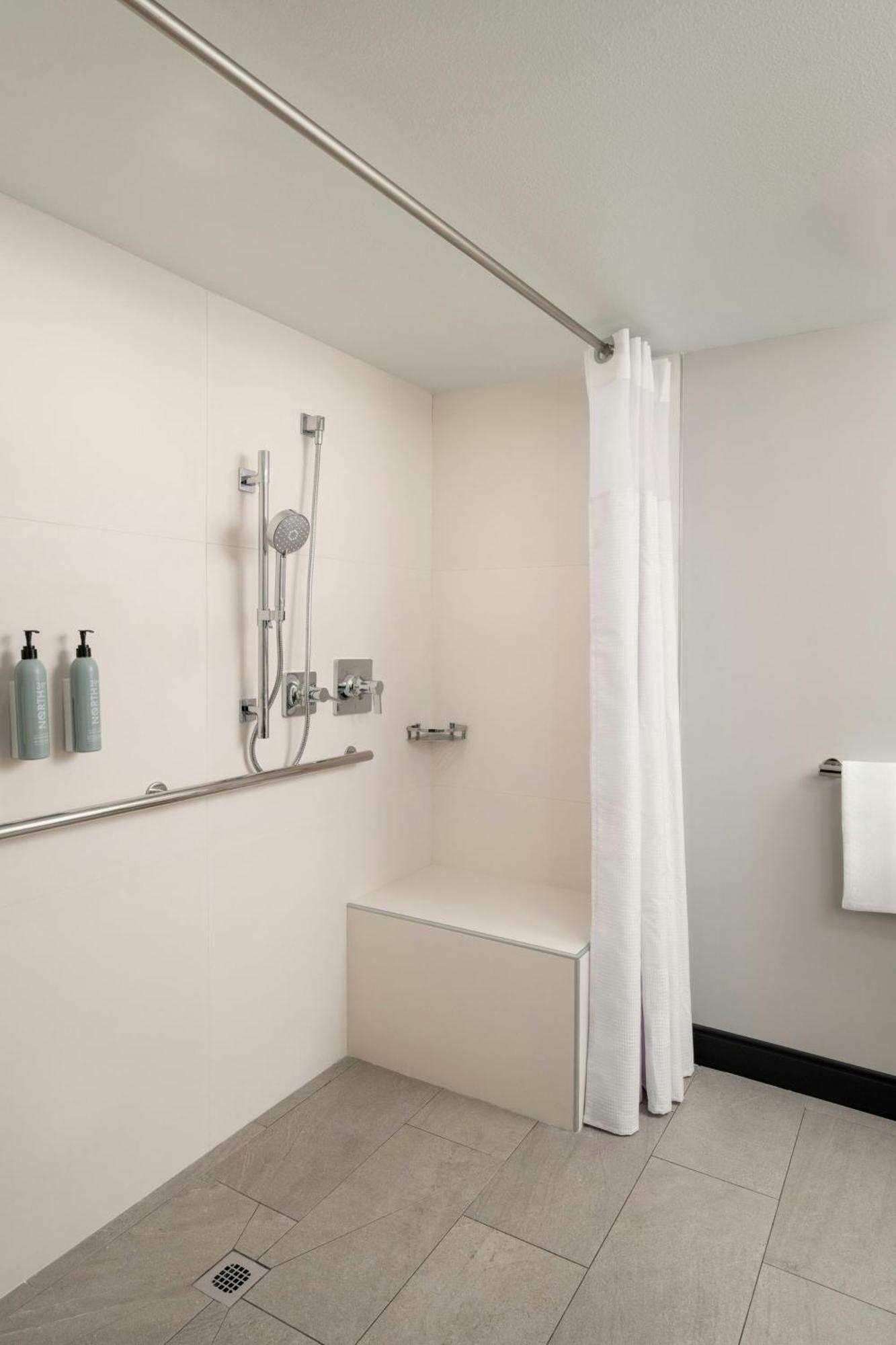 Courtyard By Marriott Boynton Beach Exterior photo