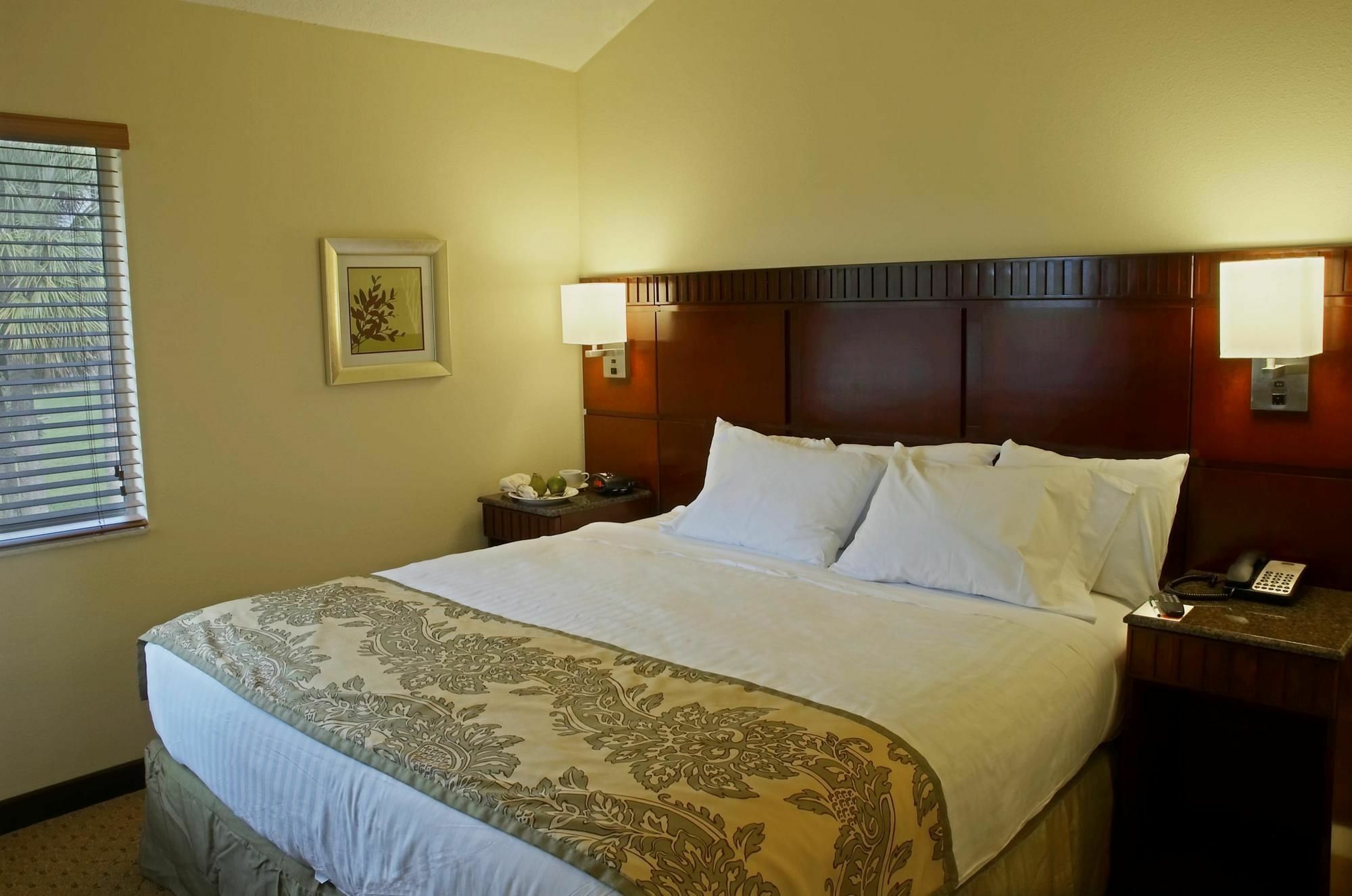 Courtyard By Marriott Boynton Beach Exterior photo